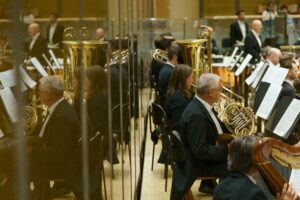 Walzersymphonie - KI Forschung trifft auf Johann Strauss / Mit Roland Neuwirth, Johannes Kalitzke, Bruckner Orchester Linz im Musikverein Wien 