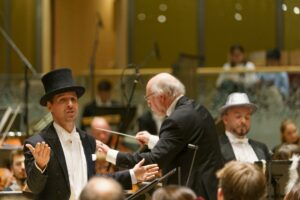 Walzersymphonie - KI Forschung trifft auf Johann Strauss / Mit Roland Neuwirth, Johannes Kalitzke, Bruckner Orchester Linz im Musikverein Wien 