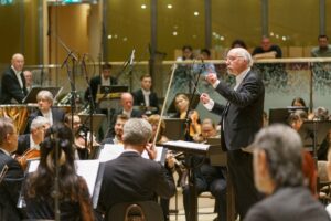 Walzersymphonie - KI Forschung trifft auf Johann Strauss / Mit Roland Neuwirth, Johannes Kalitzke, Bruckner Orchester Linz im Musikverein Wien 